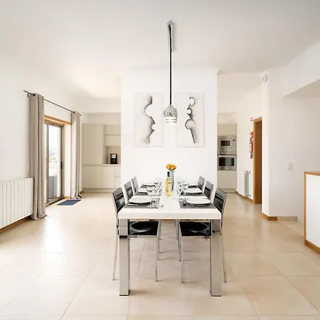 Ofelia 46 By Destination Algarve Лагуш