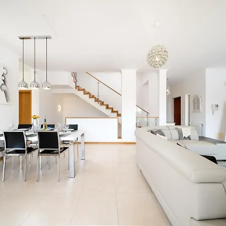 Ofelia 46 By Destination Algarve Villa *