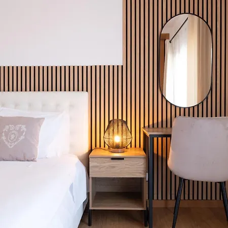 Ofelia 46 By Destination Algarve Лагуш